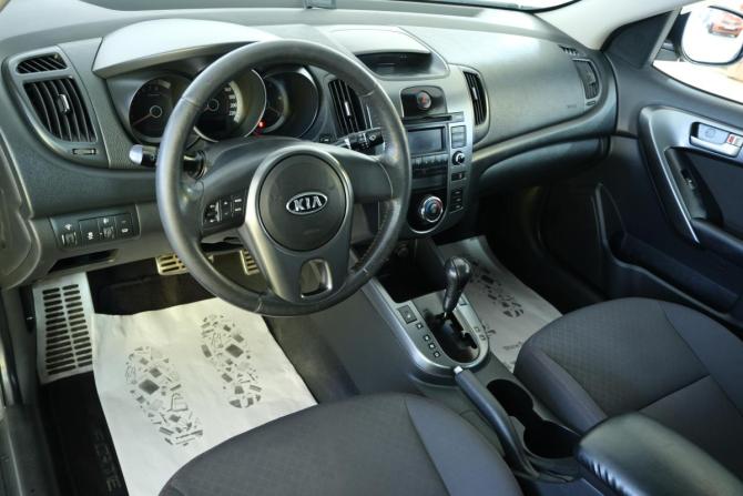 Kia Cerato II с пробегом 2009 года, цена 979 000 рублей, 131900 км, седан, Автокод Объявления
