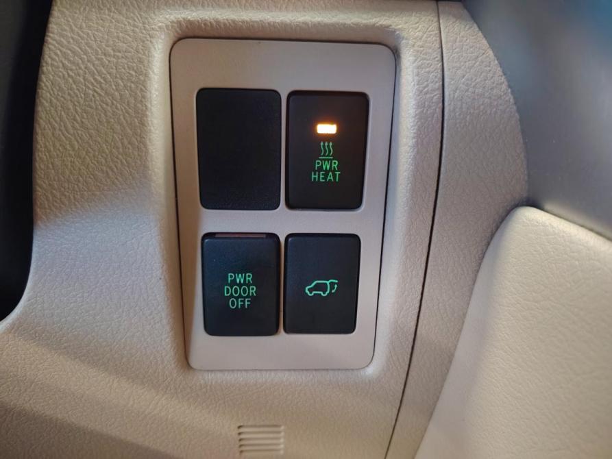 Toyota Land Cruiser 200 Series Рестайлинг 1 Санкт-Петербург  - изображение 16