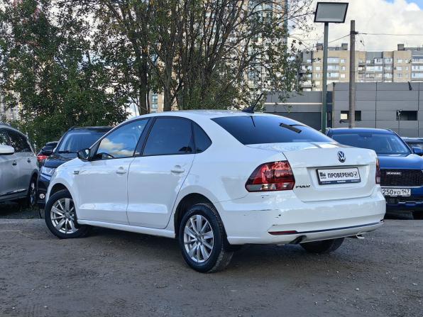 Volkswagen Polo V Рестайлинг с пробегом 2017 года, цена 819 000 рублей, 159000 км, седан, Автокод Объявления