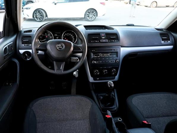 Skoda Yeti I Рестайлинг с пробегом 2014 года, цена 878 000 рублей, 187073 км, внедорожник, Автокод Объявления