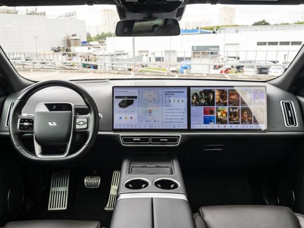 Li Auto (Lixiang) L9 I с пробегом 2023 года, цена 6 348 000 рублей, 46000 км, внедорожник, Автокод Объявления
