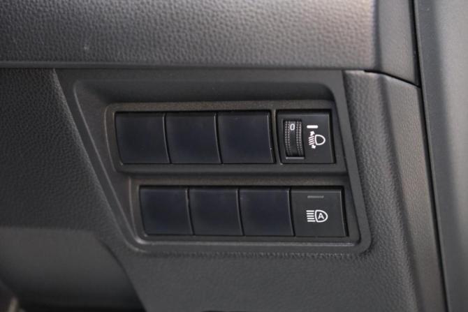 Toyota Yaris IV с пробегом 2021 года, цена 1 349 000 рублей, 82000 км, хэтчбек, Автокод Объявления