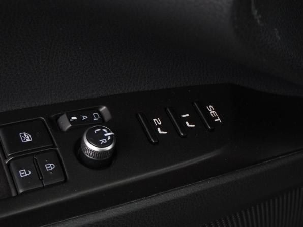 Toyota Camry VIII (XV70) Рестайлинг с пробегом 2022 года, цена 3 420 000 рублей, 130894 км, седан, Автокод Объявления