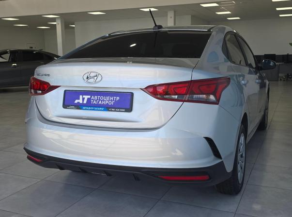 Hyundai Solaris II Рестайлинг с пробегом 2022 года, цена 1 549 000 рублей, 107000 км, седан, Автокод Объявления