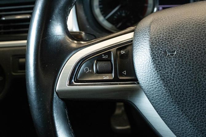 Skoda Rapid I с пробегом 2016 года, цена 1 359 000 рублей, 123962 км, лифтбек, Автокод Объявления