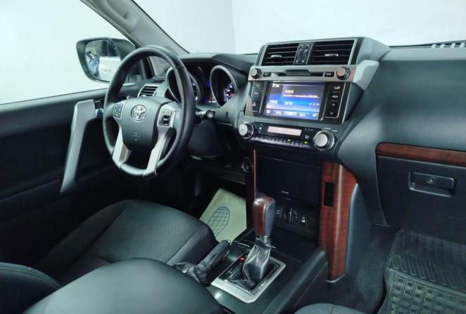 Toyota Land Cruiser Prado 150 Series Рестайлинг 1 с пробегом 2016 года, цена 3 762 000 рублей, 159588 км, внедорожник, Автокод Объявления