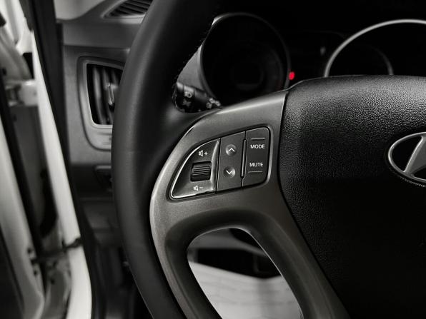 Hyundai ix35 I Рестайлинг с пробегом 2014 года, цена 1 310 000 рублей, 151520 км, внедорожник, Автокод Объявления