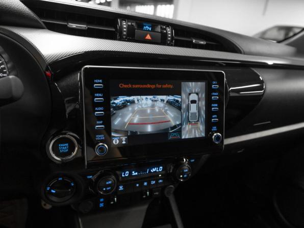 Toyota Hilux VIII Рестайлинг 2 с пробегом 2025 года, цена 7 750 000 рублей, 27 км, пикап, Автокод Объявления
