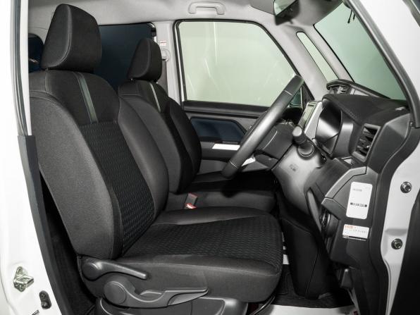 Toyota Roomy I Рестайлинг с пробегом 2022 года, цена 1 200 000 рублей, 47230 км, микровэн, Автокод Объявления