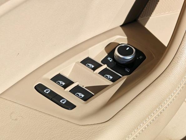 Volkswagen Touareg III с пробегом 2019 года, цена 4 290 000 рублей, 115445 км, внедорожник, Автокод Объявления