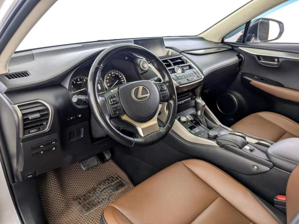 Lexus NX I с пробегом 2016 года, цена 3 030 000 рублей, 98833 км, внедорожник, Автокод Объявления