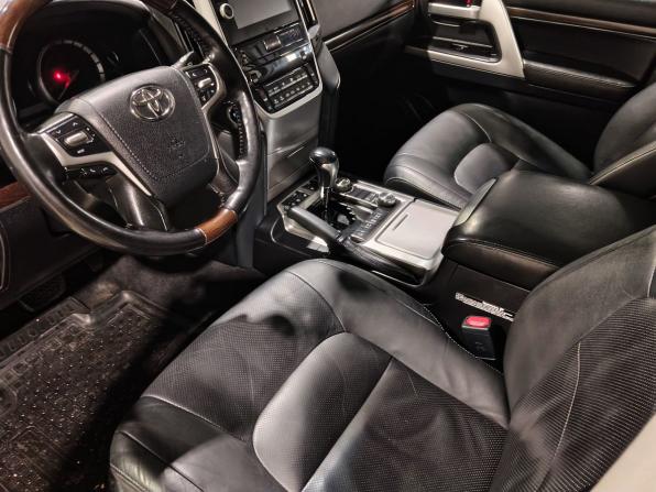Toyota Land Cruiser 200 Series Рестайлинг 2 с пробегом 2018 года, цена 6 090 000 рублей, 161961 км, внедорожник, Автокод Объявления