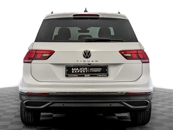 Volkswagen Tiguan II Рестайлинг с пробегом 2022 года, цена 2 850 000 рублей, 30461 км, внедорожник, Автокод Объявления