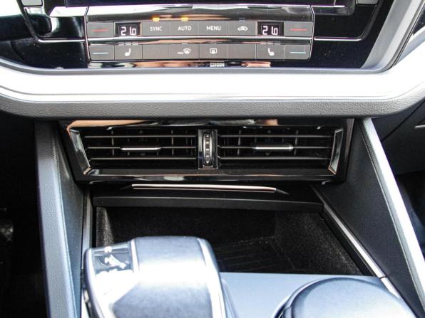 Volkswagen Touareg III с пробегом 2019 года, цена 3 949 000 рублей, 176991 км, внедорожник, Автокод Объявления