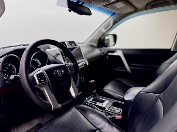 Toyota Land Cruiser Prado 150 Series Рестайлинг 1 с пробегом 2016 года, цена 3 647 000 рублей, 190783 км, внедорожник, Автокод Объявления