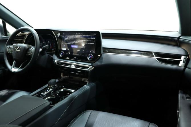 Lexus RX V с пробегом 2025 года, цена 8 200 000 рублей, 27 км, внедорожник, Автокод Объявления