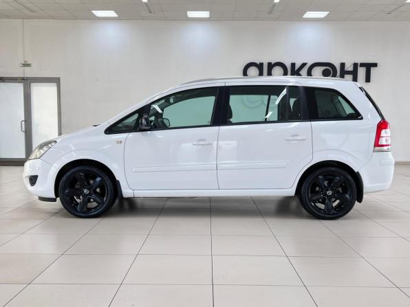 Opel Zafira B Рестайлинг с пробегом 2013 года, цена 1 070 000 рублей, 133403 км, минивэн, Автокод Объявления