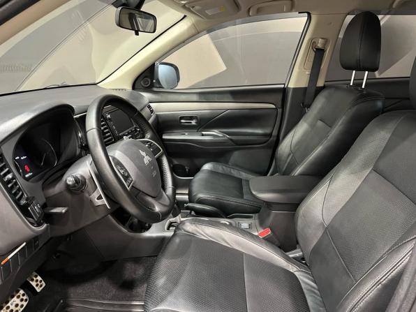 Mitsubishi Outlander III с пробегом 2012 года, цена 1 310 000 рублей, 196200 км, внедорожник, Автокод Объявления