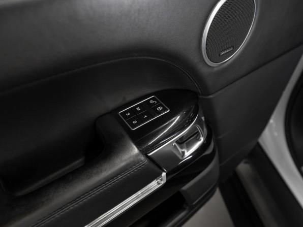 Land Rover Range Rover IV с пробегом 2013 года, цена 3 140 000 рублей, 176502 км, внедорожник, Автокод Объявления
