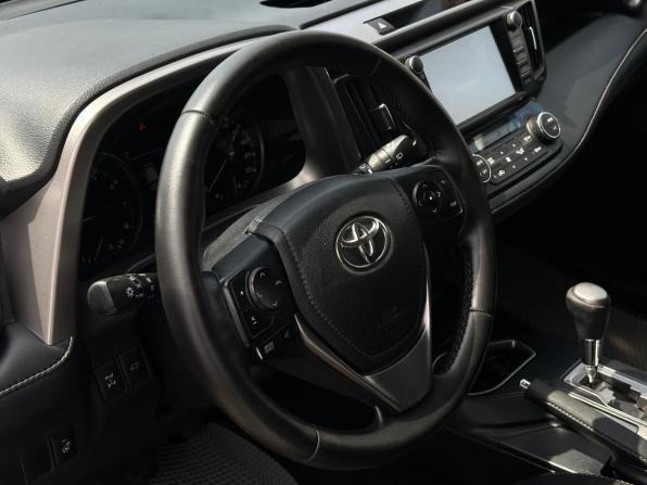 Toyota RAV4 IV (XA40) Рестайлинг с пробегом 2019 года, цена 2 785 000 рублей, 98000 км, внедорожник, Автокод Объявления
