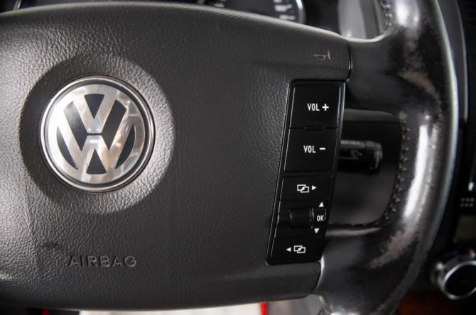 Volkswagen Touareg I Рестайлинг с пробегом 2008 года, цена 1 249 000 рублей, 250125 км, внедорожник, Автокод Объявления