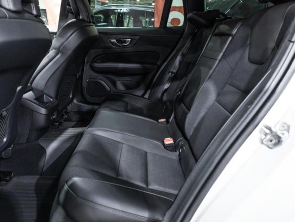 Volvo V60 Cross Country II с пробегом 2020 года, цена 3 549 898 рублей, 118075 км, универсал, Автокод Объявления