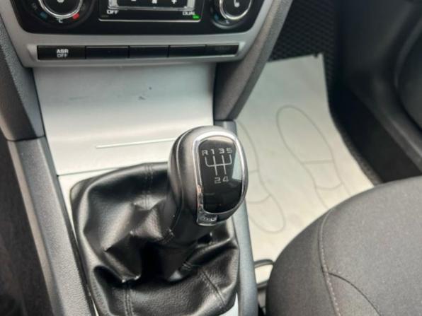 Skoda Octavia II (A5) Рестайлинг с пробегом 2013 года, цена 765 000 рублей, 158542 км, лифтбек, Автокод Объявления