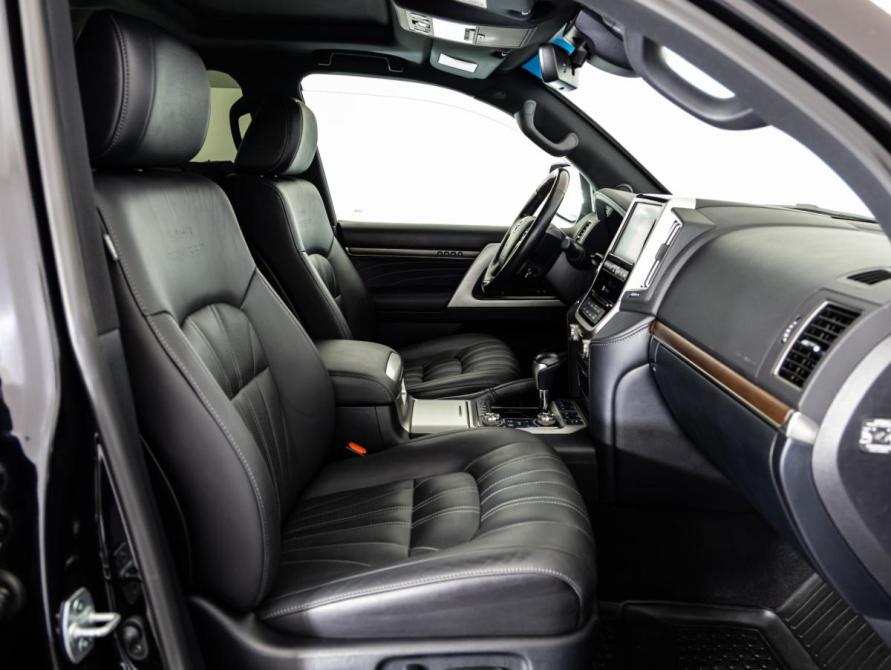 Toyota Land Cruiser 200 Series Рестайлинг 2 Санкт-Петербург  - изображение 29