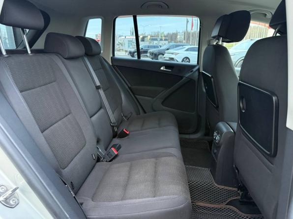 Volkswagen Tiguan I Рестайлинг с пробегом 2012 года, цена 945 000 рублей, 186786 км, внедорожник, Автокод Объявления