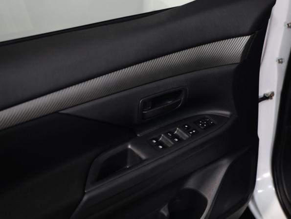 Mitsubishi Outlander III Рестайлинг 2 с пробегом 2018 года, цена 1 699 000 рублей, 122558 км, внедорожник, Автокод Объявления