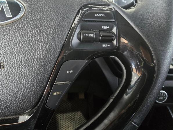 Kia Rio III Рестайлинг с пробегом 2015 года, цена 1 049 000 рублей, 88500 км, седан, Автокод Объявления