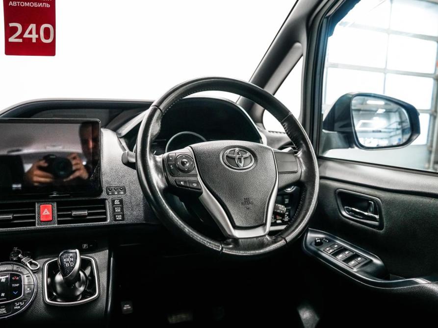 Toyota Voxy III (R80) Красноярск  - изображение 15