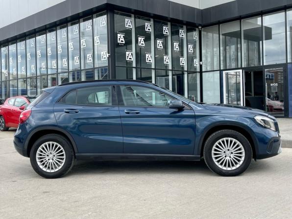 Mercedes-Benz GLA I (X156) Рестайлинг с пробегом 2019 года, цена 2 080 000 рублей, 85160 км, внедорожник, Автокод Объявления