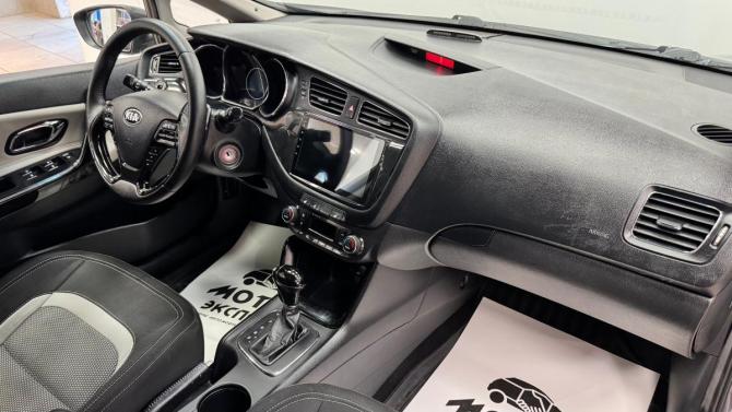 Kia Ceed II с пробегом 2013 года, цена 1 090 000 рублей, 171996 км, хэтчбек, Автокод Объявления