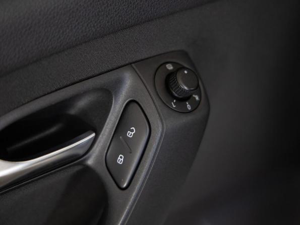 Volkswagen Polo V с пробегом 2012 года, цена 699 000 рублей, 140724 км, хэтчбек, Автокод Объявления