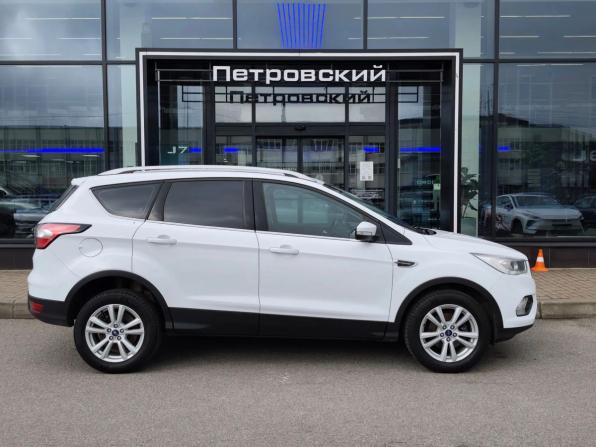Ford Kuga II Рестайлинг с пробегом 2019 года, цена 1 590 000 рублей, 141909 км, внедорожник, Автокод Объявления