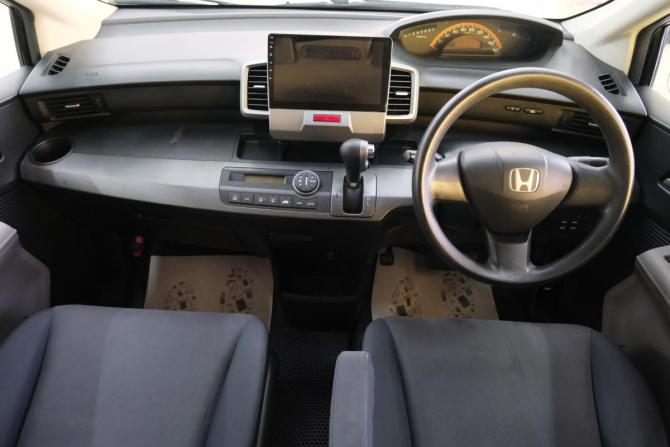 Honda Freed I с пробегом 2010 года, цена 1 159 000 рублей, 174000 км, компактвэн, Автокод Объявления