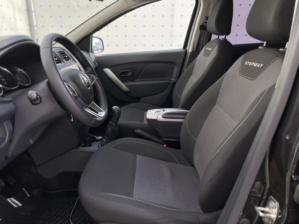 Renault Sandero II Рестайлинг с пробегом 2019 года, цена 1 265 000 рублей, 42714 км, хэтчбек, Автокод Объявления