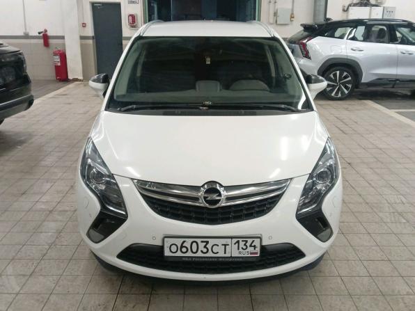Opel Zafira C с пробегом 2013 года, цена 800 000 рублей, 209510 км, компактвэн, Автокод Объявления