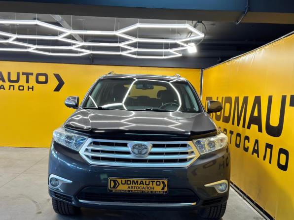 Toyota Highlander II (XU40) Рестайлинг с пробегом 2013 года, цена 2 149 000 рублей, 195400 км, внедорожник, Автокод Объявления