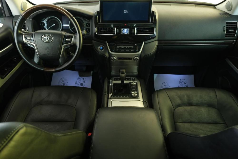 Toyota Land Cruiser 200 Series Рестайлинг 2 Омск  - изображение 18