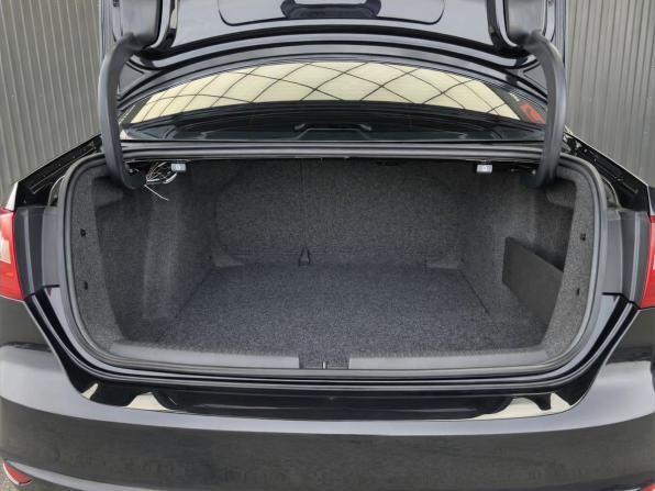 Volkswagen Jetta VI с пробегом 2014 года, цена 1 387 000 рублей, 92778 км, седан, Автокод Объявления