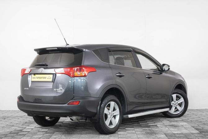 Toyota RAV4 IV (XA40) Рестайлинг с пробегом 2015 года, цена 1 979 000 рублей, 156000 км, внедорожник, Автокод Объявления