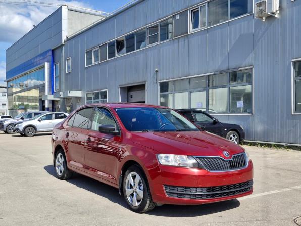 Skoda Rapid I с пробегом 2015 года, цена 767 000 рублей, 215092 км, лифтбек, Автокод Объявления