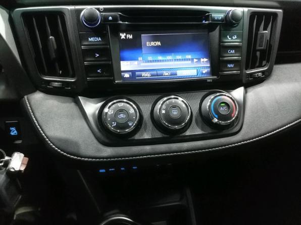 Toyota RAV4 IV (XA40) Рестайлинг с пробегом 2015 года, цена 2 330 000 рублей, 92000 км, внедорожник, Автокод Объявления