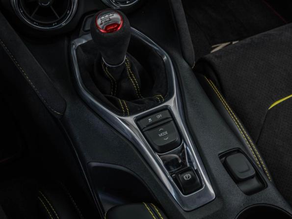 Chevrolet Camaro VI Рестайлинг с пробегом 2018 года, цена 8 240 000 рублей, 23320 км, купе, Автокод Объявления