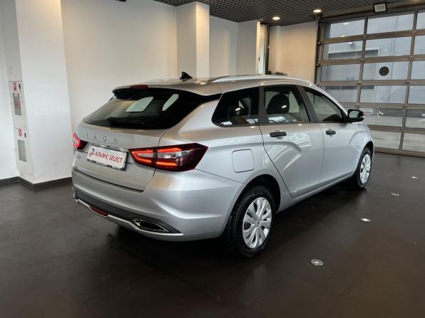 Lada (ВАЗ) Vesta I Рестайлинг (NG) с пробегом 2024 года, цена 1 415 000 рублей, 10563 км, универсал, Автокод Объявления
