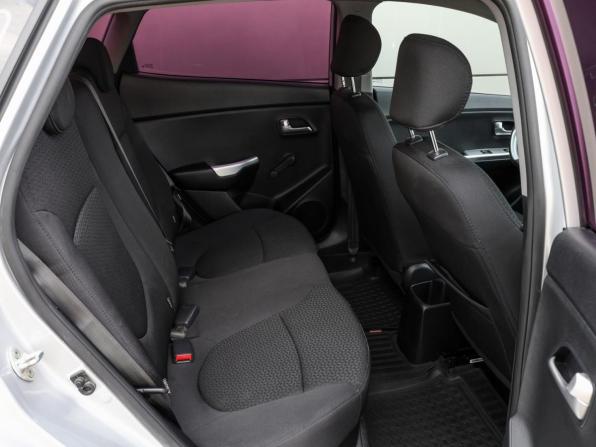 Kia Rio III Рестайлинг с пробегом 2015 года, цена 979 000 рублей, 114732 км, хэтчбек, Автокод Объявления