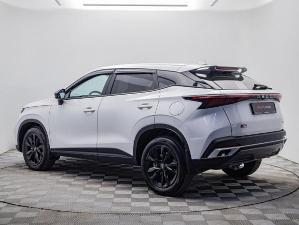 Omoda C5 I Рестайлинг с пробегом 2024 года, цена 2 244 000 рублей, 6744 км, внедорожник, Автокод Объявления