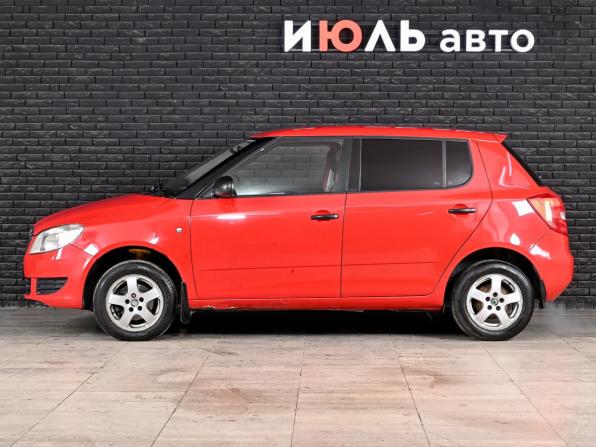 Skoda Fabia II с пробегом 2010 года, цена 350 000 рублей, 200228 км, хэтчбек, Автокод Объявления